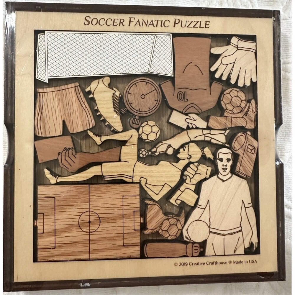 SOCCER FANATIC PUZZLE Made in USA Creative Crafthouse New 7.5" in Solid Wood